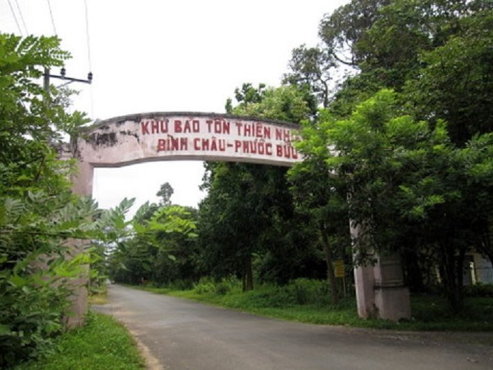 Loi vao khu bao ton thien nhien Rung nguyen sinh Binh Chau - Phuoc Buu